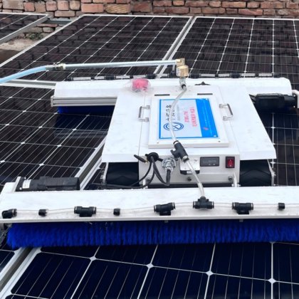 自动机器人太阳能电池板清洁器太阳能电池板清洁机器人