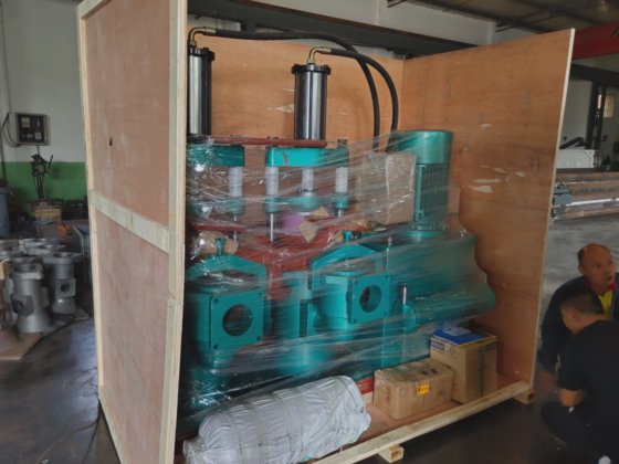 用于输送腐蚀性流体的 Yb300 陶瓷柱塞泵