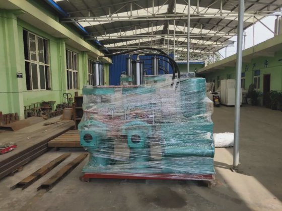 用于输送腐蚀性流体的 Yb300 陶瓷柱塞泵