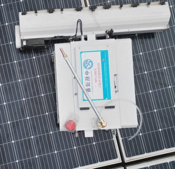 落下防止ソーラーパネル洗浄機 太陽光発電ロボットクリーナー ソーラー清掃ロボット