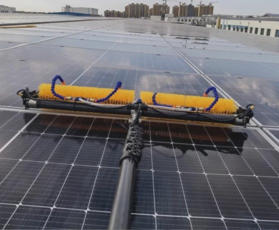 OEMの高圧洗濯機装置が付いている太陽電池の洗剤のPVのクリーニング機械