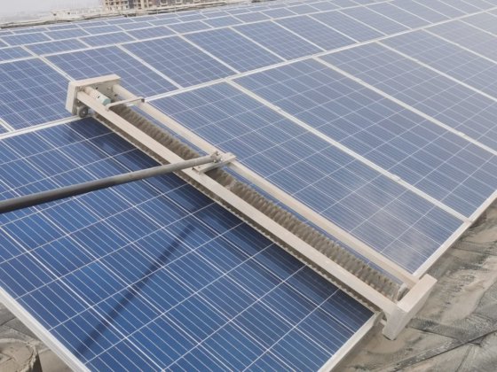 OEMの高圧洗濯機装置が付いている太陽電池の洗剤のPVのクリーニング機械