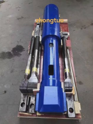 用于采石和采矿的挖掘机上的简易安装型液压岩石劈裂机