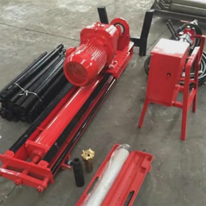 水平定向旋转钻孔钻机