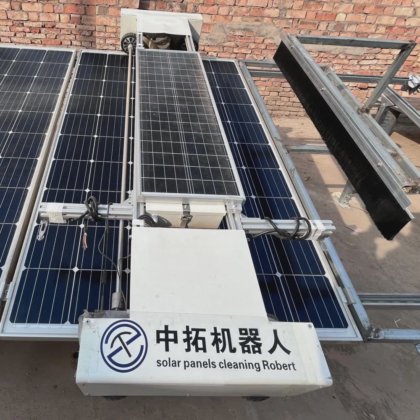 用于太阳能清洁系统的锂电池太阳能电池板清洁机器人