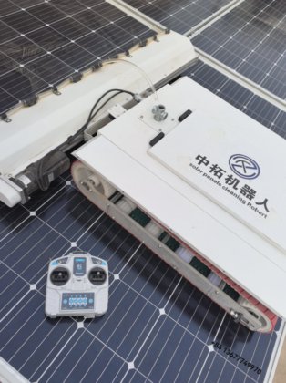 工場用ロボット ソーラーパネル洗浄ブラシ 太陽光発電 洗浄ロボット 価格