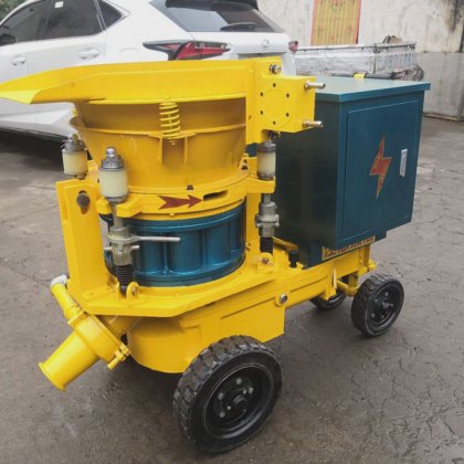 コンクリート・グナイト・ショットクリート・マシンによる時間と労力の節約