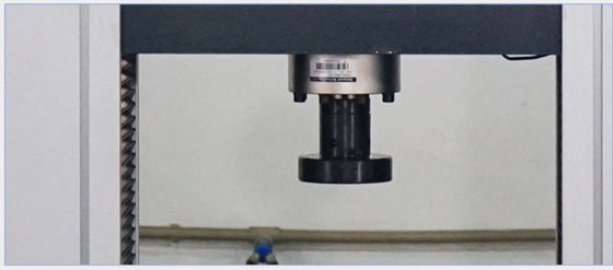 30吨电脑控制万能试验机，最大试验力300KN
