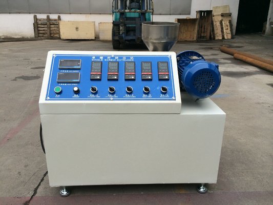 25mm直径单螺杆挤出机，用于挤出热塑性塑料