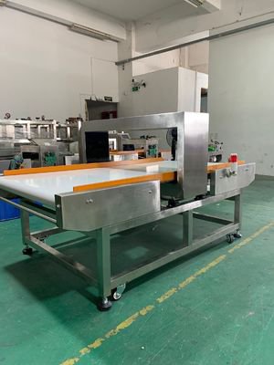 传送带式金属检测机，用于食品安全检测