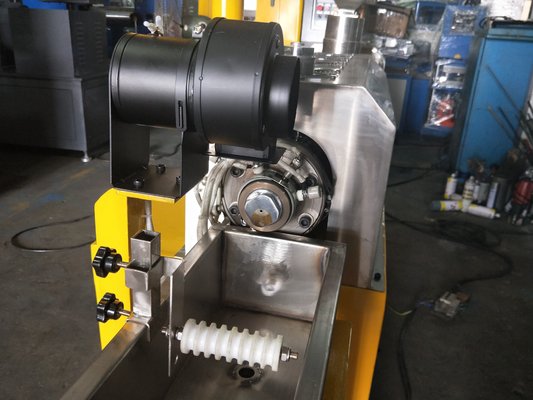 合金齿轮双螺杆挤出机高强度低噪音