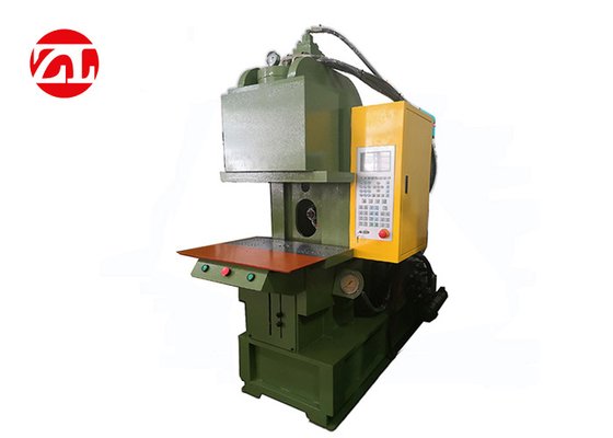 220吨LED灯杯伺服自动注塑机