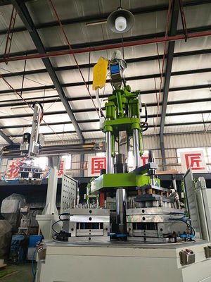 220吨LED灯杯伺服自动注塑机