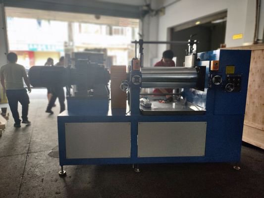 智能控制12英寸双辊硅胶混合机定制