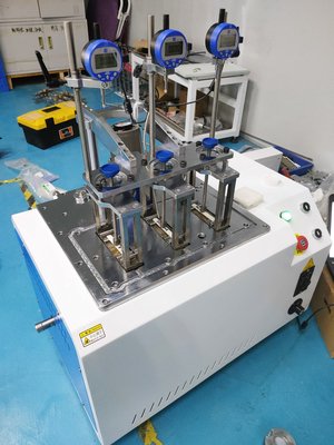 电脑式热变形维卡软化点试验机