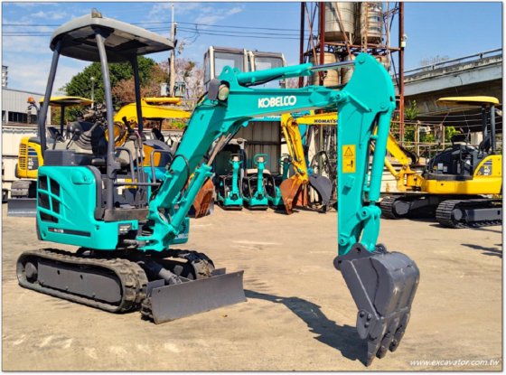 神戶製鋼建機SK15SR3_日本外匯15~17級可變腳後方小迴旋型挖土機(怪手)