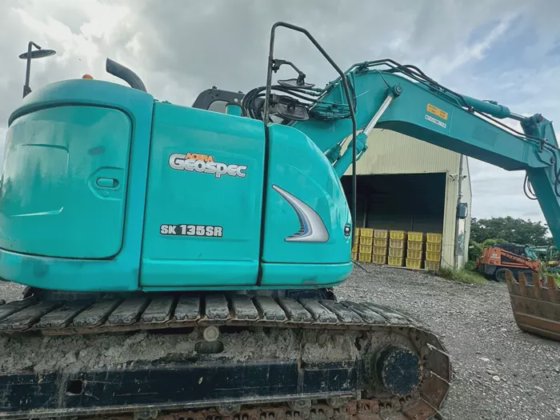 KOBELCO SK135SR