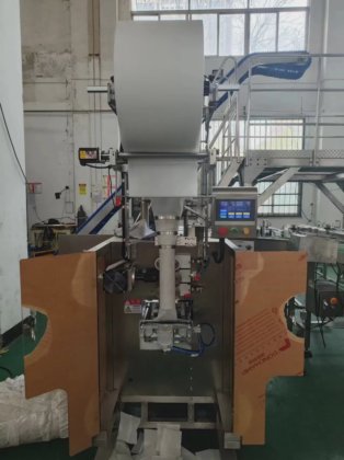 用于食品工业的全自动无纺布封口无纺布枕式袋包装机