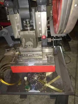 Full automatic snap button stud