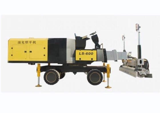 激光制导的高精度自主整平激光熨平板