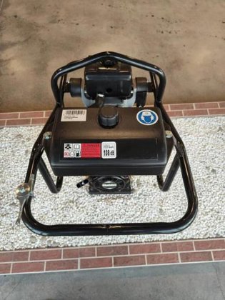 动态自动振动夯实机