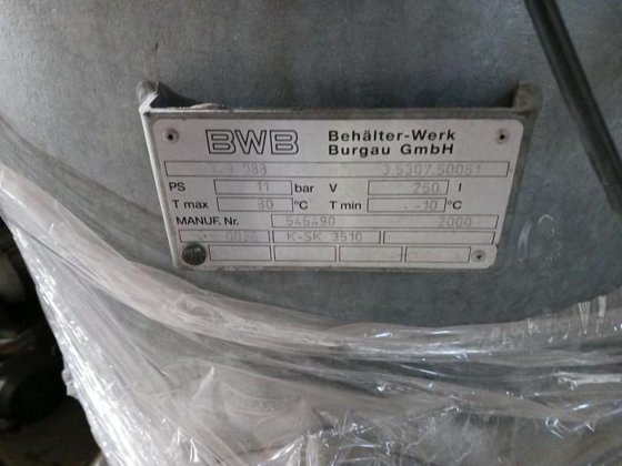 エアコンプレッサー