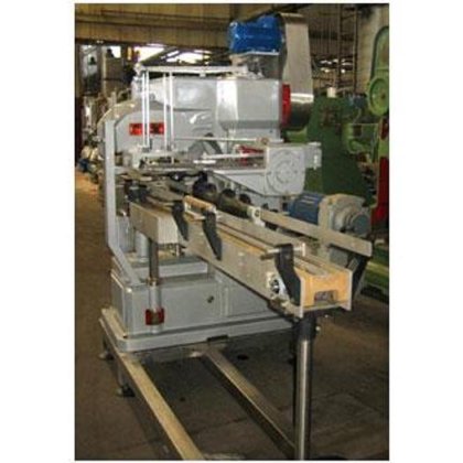 AUTOMATIC SEAMER COMACO AG170 in Angri, Italy