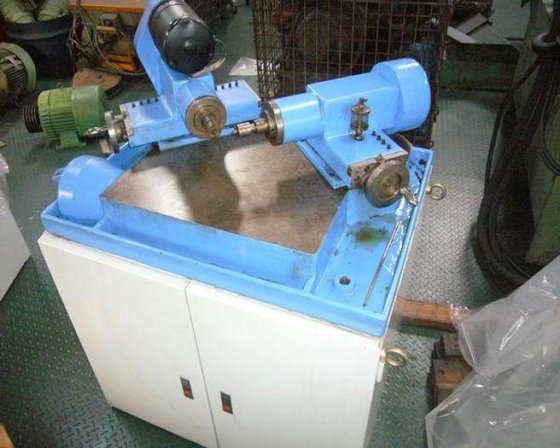 螺旋傘齒輪測定機 (日本製)