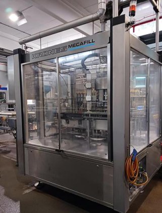 使い捨てボトル充填ライン