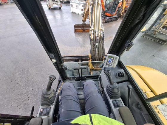 CAT 305E2