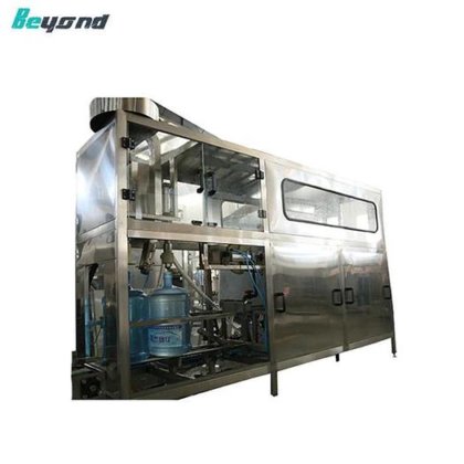 自动 20L 水瓶清洗灌装旋盖机 5 加仑水灌装机装瓶线