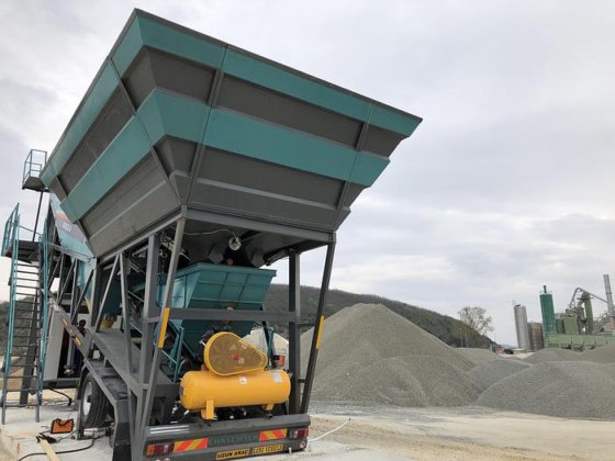 30立方/小时移动混凝土搅拌站