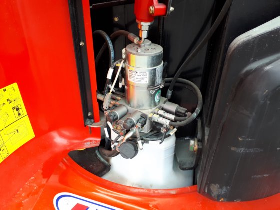 2016 マニトウ 100VJR マストブームリフト