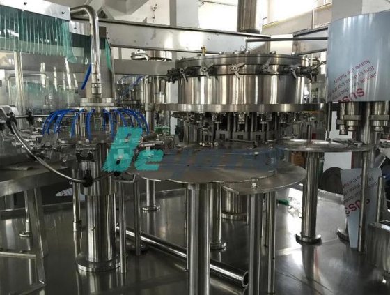 用于苏打水和软饮料生产的经济型灌装机