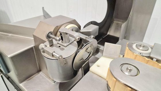 ATADORA PARA EMBUTIDOS AUTOMATICA RISCO
