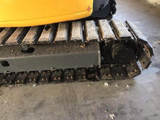 KOMATSU PC40MR