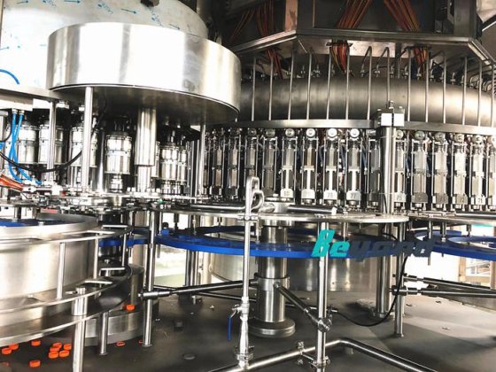 自动康美包/康美盒/康美吹瓶灌装旋盖机