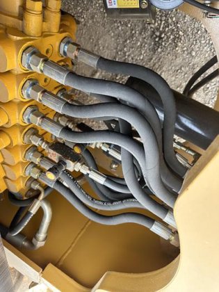 2015 CAT 420F BACKHOE LOADER