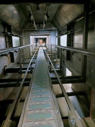 クレート洗浄機