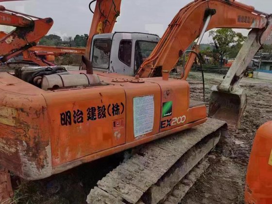 2016 Hitachi EX200-5