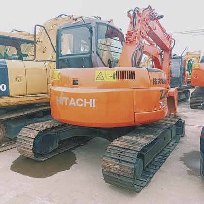 Hitachi ZX75