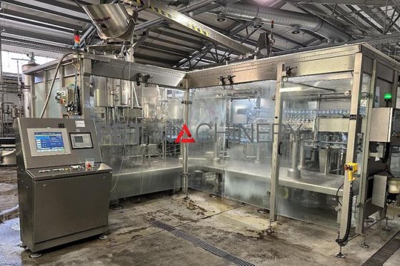 2000条克朗斯PET碳酸水瓶装生产线