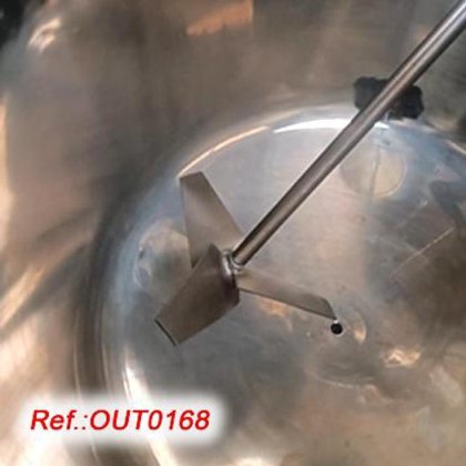 約500リットルのステンレス鋼製圧力反応器。マリンプロペラ撹拌機「MyJ アンドレス」