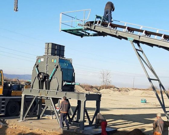 三次冲击破碎机