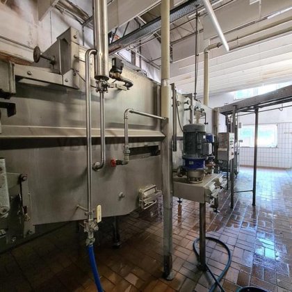 クレート洗浄機