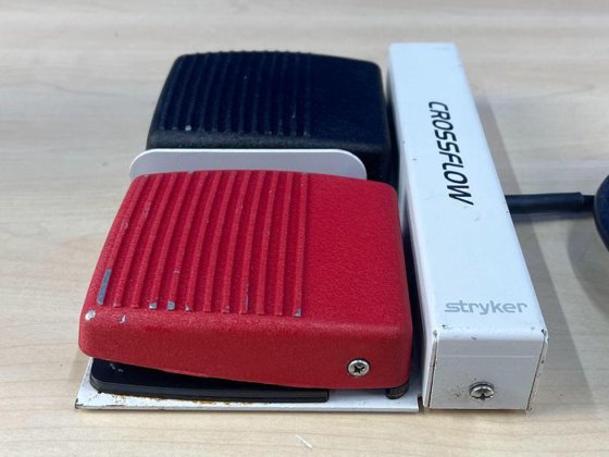 Stryker CrossFlow 脚踏开关 RF：0450000500 制造日期：2012