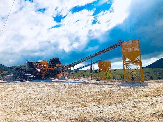 mobile crusher