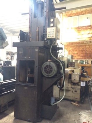 1979 株式会社不二越