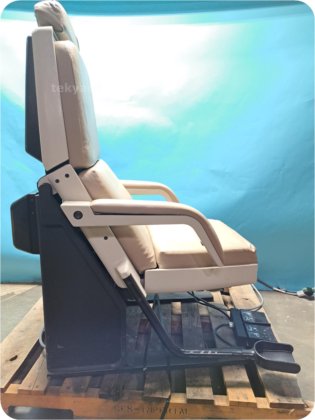Midmark Exam Chair 413 in Jessup, MD, USA