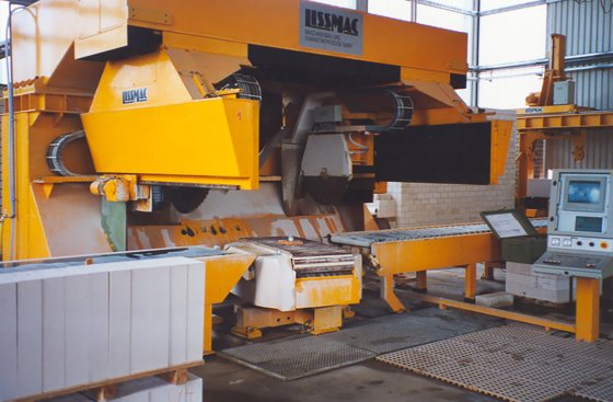 Processing sand-lime brick